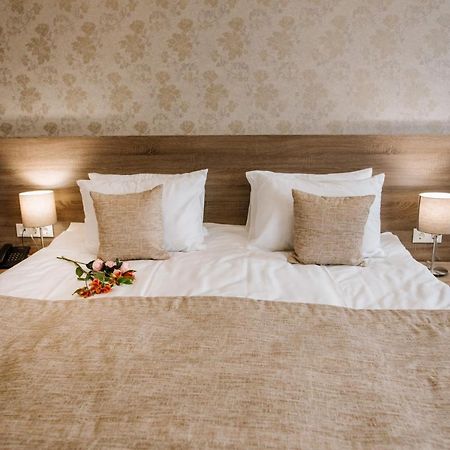 טרוסקבץ Hotel Alkor מראה חיצוני תמונה