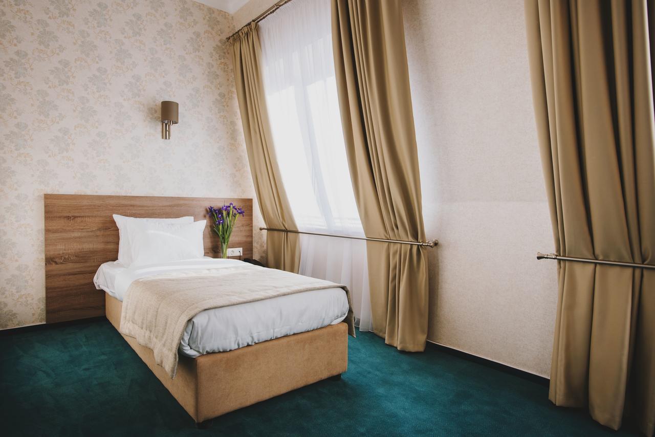 טרוסקבץ Hotel Alkor מראה חיצוני תמונה