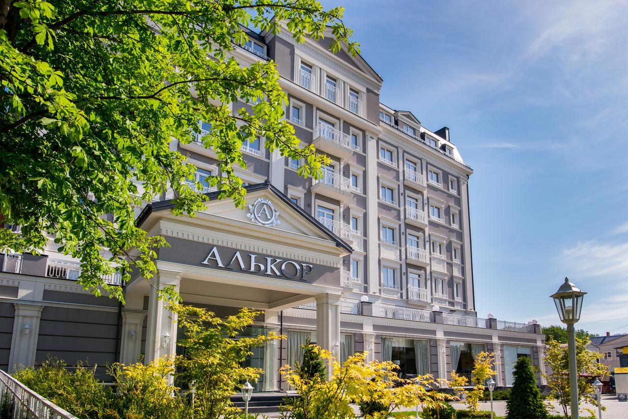 טרוסקבץ Hotel Alkor מראה חיצוני תמונה